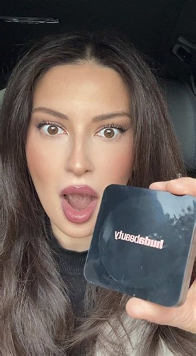 Easy Bake Powder Review by Huda Beauty