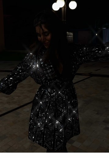 ‏Too alien for earth , too human for outer space 🖤👽