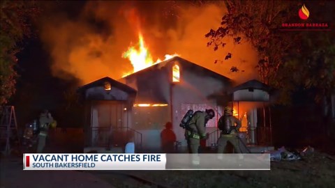 Vacant home catches fire in south Bakersfield