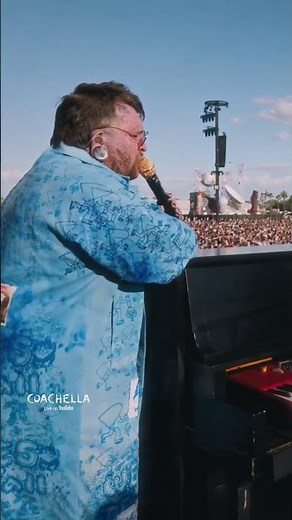 Teddy Swims and Vanessa Carlton singing A Thousand Miles together 😌 #coachella #teddyswims