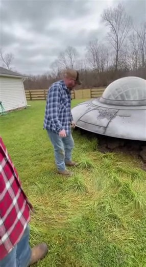 Farmers Discover Crashed UFO on Their Farm