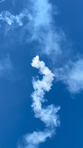 Kevin Coleman puts on an incredible performance at SUN 'n FUN 2024! #HorizonHobby #EfliteRC #Redbull #Aerobatics #SunNFun | E-flite