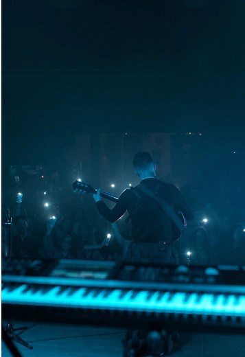 👹👹👹👹 Aurreko ostegunean bizitakoaren une batzuk bildu ditugu hemen, eskerrik asko. Betikoekin betiko lekuan. Hurrengo datak batzuk baina spoilerrik gabe: 5.22 BILBO 5.24 ZORNOTZA 8.9 ROMO #str #grabitateaunebatez #musika #live #euskera #euskalmusika #kafeantzokia #fyp #musictok #paratiiiiiiiiiiiiiiiiiiiiiiiiiiiiiii #lentejas #pop #SantJordi2024