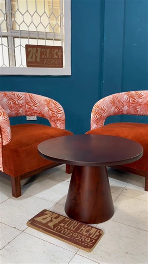 A pop of orange. A touch of florals. This accent chair is where comfort meets bold interior style 🍊🌸 Perfect for living rooms, reading corners, or statement spaces. #AccentChair #StatementChair #HomeDecorInspo #ModernFurniture #zurihomefurniture