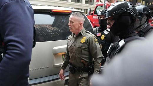 Appeals court blocks order requiring Bovino to brief judge on Chicago immigration sweeps