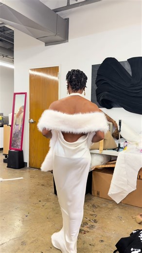 Stepped out of my comfort zone and wore this to a fashion show yesterday✨ #petitemodel #runwaymodel #fashionmodel