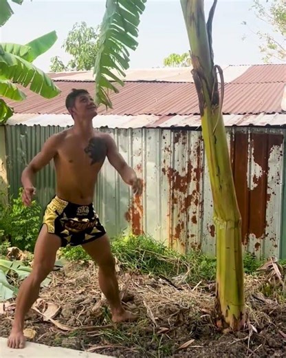 Suablack’s crushing kicks are BACK 🦵 Will he be ready to take on Pakorn at ONE Friday Fights 137?