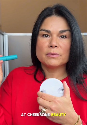 Revolutionize Your Look with Uprise Mascara