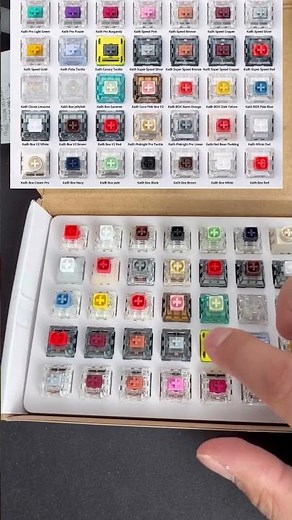 The box white is definitely the best sounding of all 20 Kailh Switches 🧊#gaming #customkeyboard
