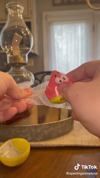 I love theseeeee. #spongebob #unboxing #toyunboxing #toy #toys #toyunboxing #mystery #mysterybox