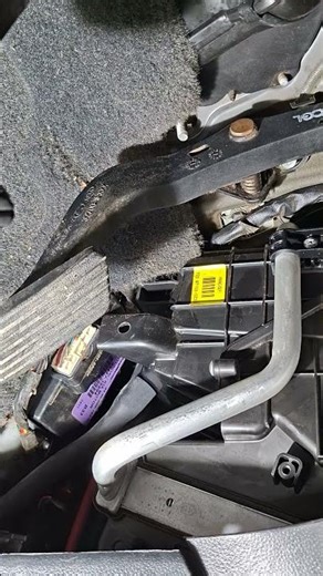 Heater blower not working on KIA SPORTAGE II (JE_, KM) Petrol 2.0 16V 4WD 104kW/141PS 2008 model