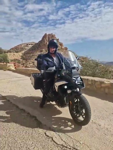 Voyage en moto en Tunisie : Paysages montagneux et villages troglodytes