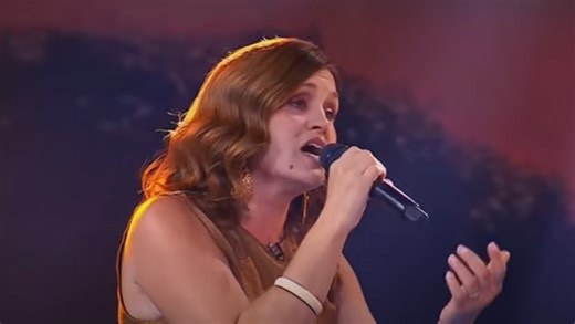 Concorrente que sonha viver no Alto Minho brilha no The Voice [VÍDEOS]