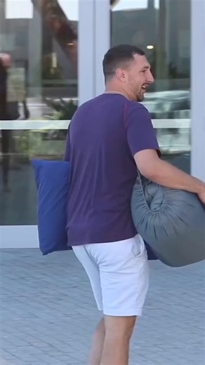 6.6K views · 113 reactions | Can I Sleep Over？ #prank #pank #comedian #comedy #funny #standupcomedy #actor #memes #jokes #standup #fypシ゚viral #fypシ゚ #fyp #fyppage #fypシ゚viralシ #usa #mexico #australia #uk #canada | Biggprank | Facebook