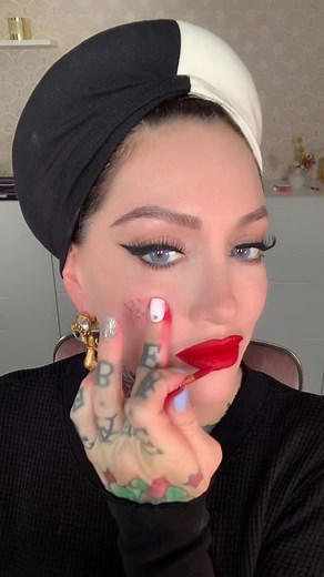 Japanese Beni Lipstick for Geisha Makeup Tutorial