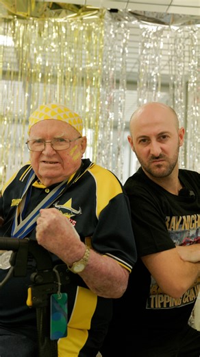 🏆 Ray from the Good Shepherd nursing home challenged Archie to a leg press competition… WHO WILL WIN? 🏆 | Power100