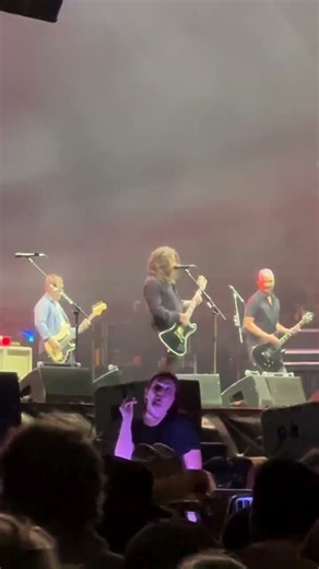 Foo Fighters' Sign Language Interpreter at Bourbon and Beyond is the Real MVP