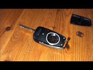 Comment remplacer la pile de clé d'une Audi A1 - Audi A1 (8X, MK 1)