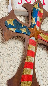 Patriotic Cross, Dollar Tree makeover. Look what you can do with a Dollar Tree Cross and a couple of napkins. Be inspired xo Billie ❤️🇺🇸 | Made Bayou