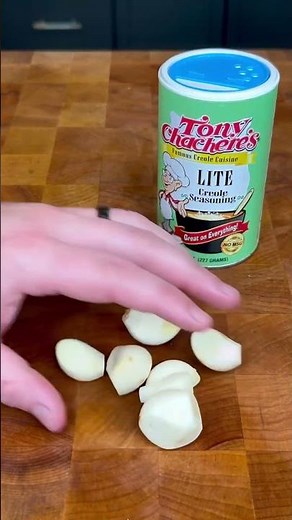 Smoked Turkey Legs 🔥 Seasoned with @tonychacherescreolefoods6156