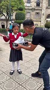 Si no te mueves te ganas este zapato 👞 | DONI