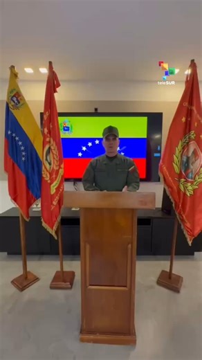 teleSUR on Instagram: "📹 | El ministro de Defensa de #Venezuela🇻🇪, Vladimir Padrino López, informa que en la madrugada de este 3 de enero el pueblo venezolano ha sido objeto de la más criminal agresión militar por parte del Gobierno de los EE.UU: 🔴¡Pueblo heroico de Venezuela! ¡Soldados de la Patria! ¡Hijos e Hijas de Bolívar! La Fuerza Armada Nacional Bolivariana, informa al mundo entero, que en la madrugada de hoy 03ENE26 el pueblo venezolano ha sido objeto de la más criminal agresión mili