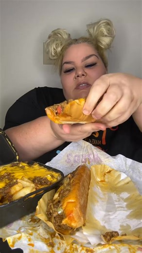 Cilla Pie on Instagram: "No it was the Chili Dog that gave me the FLU!!👇🏼 #fblifestyle"