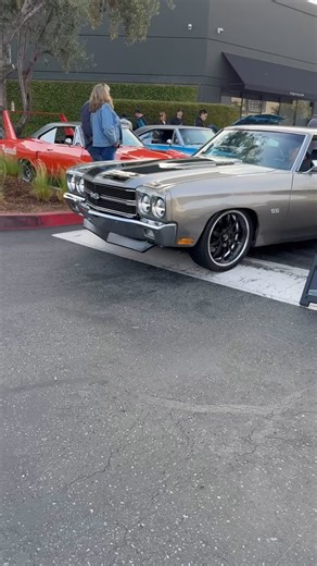 So Cal Classic Car Storage on Instagram: "Nothing better than seeing RJs loud 70 Chevelle rolling in to @qruisinpch. His Chevelle is a regular in the So Cal car scene and especially at the Quarantine Cruise. I love everything about this Chevelle, color combo, wheels and especially that chop! Enjoy your Memorial weekend to all my car friends. #streetmachine #chevelle #chevychevelle #chevelless #musclecarsdaily #prostreet #protouring #restomod #classiccarsdaily #streetbeast #classicsdaily #classic