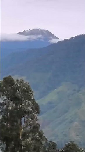 Expedición al Volcán Cerro Machín: El volcán más peligroso de Colombia y Termales de Toche