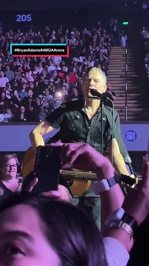Bryan Adams Delivers Heartfelt Performance at SM MOA Arena
