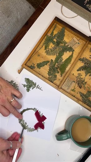 Handcrafted Christmas Card, Pressed Flower Greeting Card, Holiday Stationary, Christmas Wreath With Ferns, Pressed Ferns, Merry Christmas - Etsy