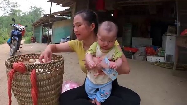 2 Years Living In The Forest - Single Mother Builds Bamboo House & Harvests Alone