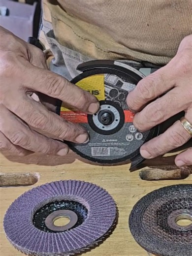 180K views · 723 reactions | Kaya label facing out ako mag kabit ng cutting disc #diy #anglegrinder #construction #Philippines | Don DIY Project | Facebook