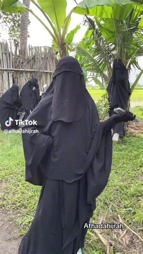 Ondee Mandee 2 (@ondee.mandee.2)’s videos with suara asli - Ondee Mandee 2