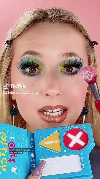 Unique Blue Blush Makeup Palette Review & Tutorial