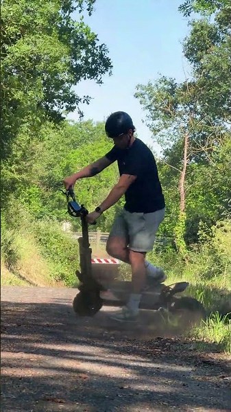 360 DRIFT WITH THE LONIX #electricvehicle #offroad #ebike #asmr #drift