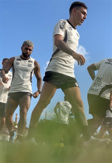 No detalhe, os trabalhos desta quinta-feira! ⚪️⚫️🎥 #SantosFC #Santos #TikTokEsportes