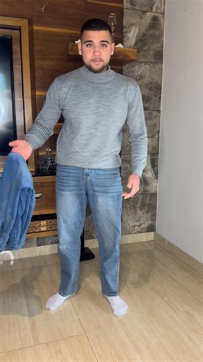 Señor De Damas on Instagram‎: "🚫No Skinny Jeans🚫 . . . @yazan.baghdadi.3 #دمشق #سوريا #blogger #model #style"‎