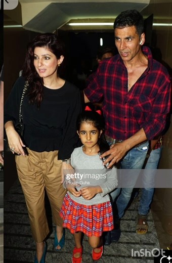 Akshay kumar with Beautiful Wife 😍 And So Cute wife😍#bollywood#Akshaykumar#twinklekhanna#ytshorts