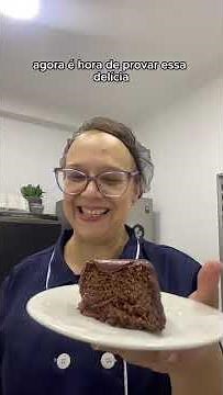 Bolo de chocolate, sem glúten, sem lactose e com um ingrediente secreto