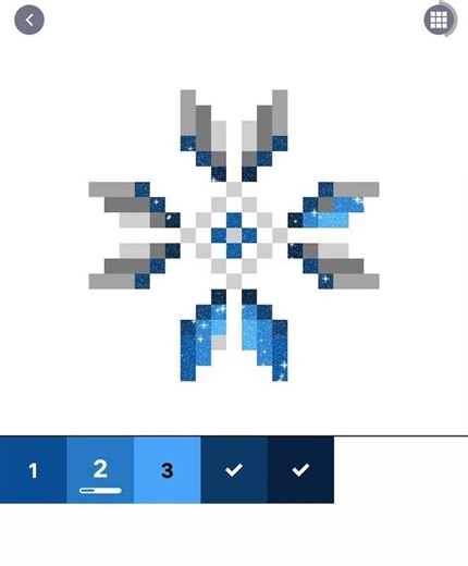 Pixel Art App - Colouring in a snowflake