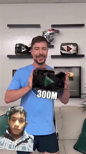 Mister beach diamond play button Mr wish diamond play button col