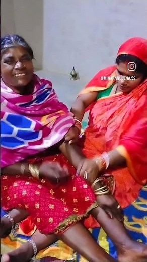 ଜେଜେମା ର ତେଲ ମାଲିଶ୍ gitarani 🙏 family 💯 viral video