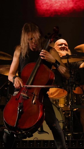 Master of Puppets Live Performance in Brussels