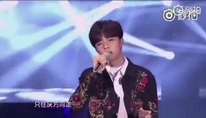 2.4K views · 28 reactions | 【陳立農】版《那些你很冒險的夢》，雖然這是JJ的歌，可是唱得很投入，也唱出了自己的味道，手動點讚~那些你很冒險的夢❤️，如果沒有人陪你去瘋，也要好好拼一把哇！ | 歡歌 | Facebook