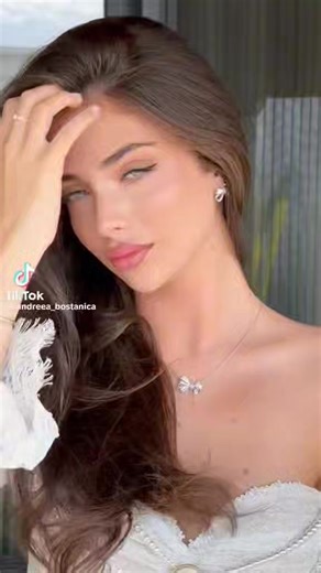 43K views · 5.4K reactions |  ✍️Beauty queen and world famous models. Which we can see her beauty here .. Always Love you and FOREVER .. @Alice Symbol ..❤️.. | Alice Symbol | Facebook