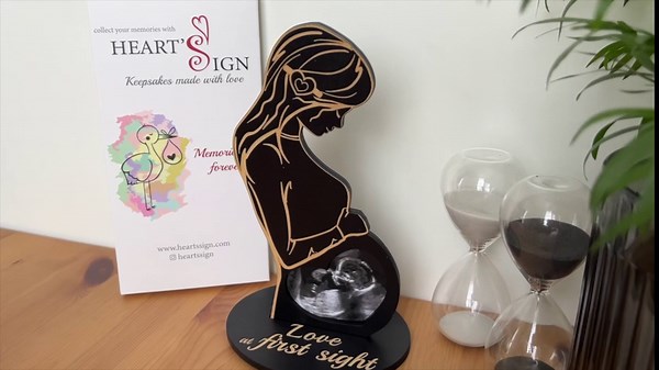 Heart's Sign Baby Ultrasound Photo Frame - Expecting Mom Gift for Pregnant Friend | Pregnant Wife Gifts From Husband | Sonogram Frame Gift for Pregnant Women (Black - Heart)