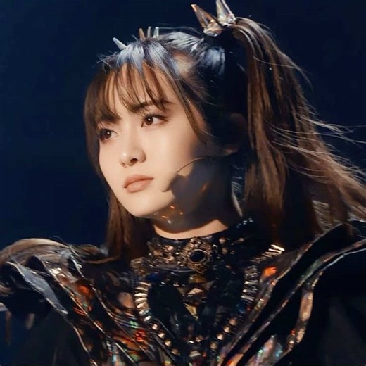 Repostando! #babymetal_japan #babymetal #moametal #coverbabymetal #babymetalギミチョコ