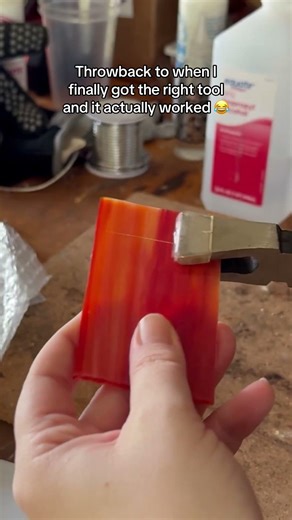 using running pliers for the first time ✨ #stainedglass #satisfying