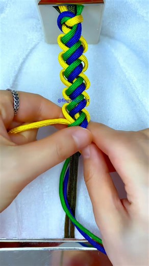 How to make a bracelet#bracelet #crochet #macrame #tutorial #diybracelet #handmade #diy #easydiy #handrope #handwork | Fingertips_art